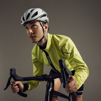Stylish Men's Cycling Gear That Doesn't Look Like Cycling Gear